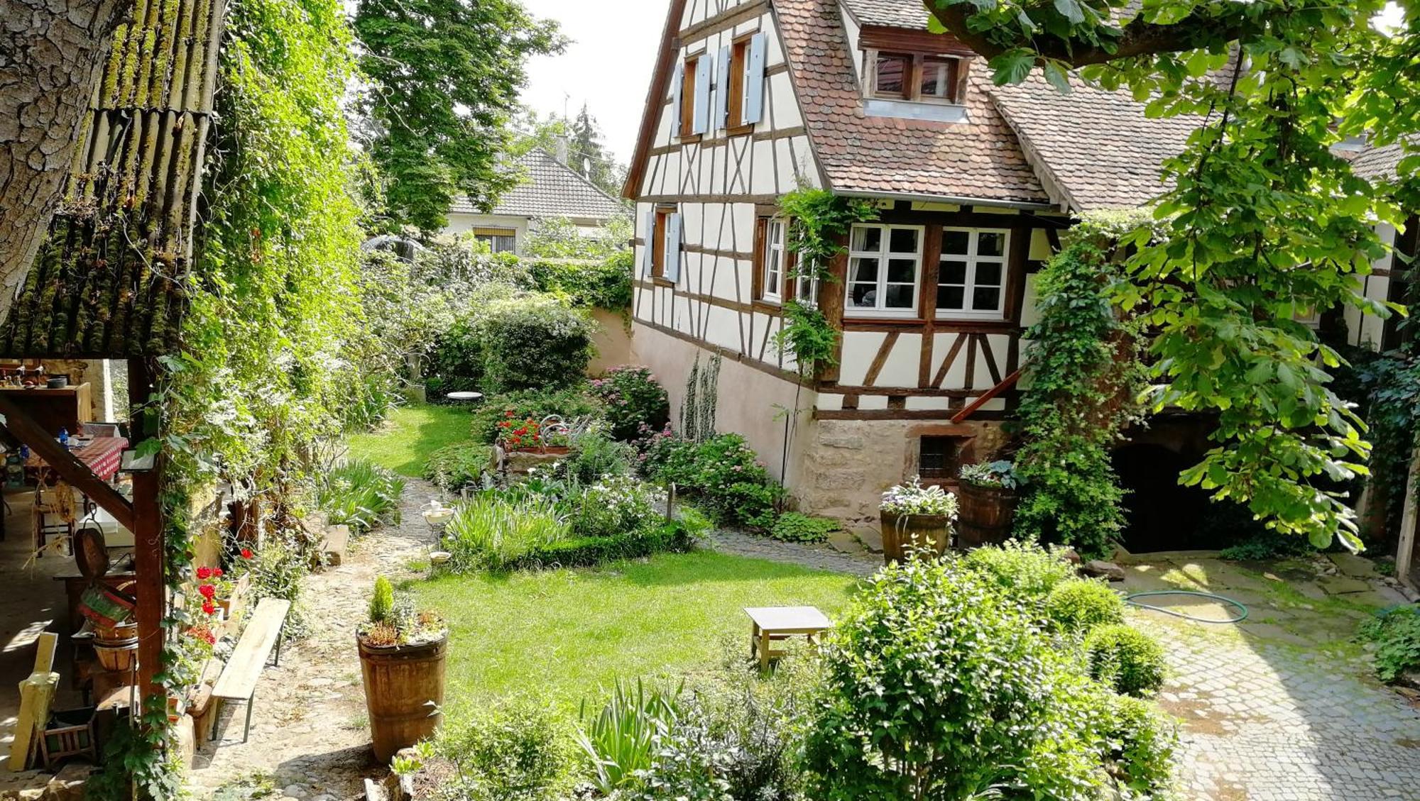 Holiday home Le Temps Des Cigognes